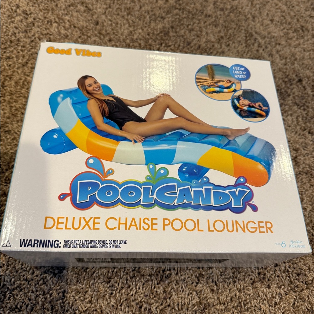 Good Vibes Deluxe Chaise Pool Lounger Pool Water Float Toy - New in box